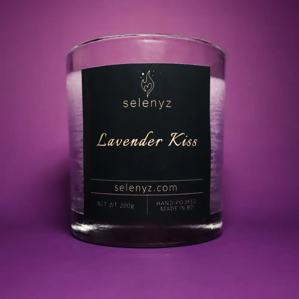 Lavender Kiss scented candle